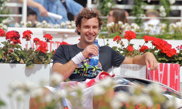 Gulbis bi Anu ili Mariju