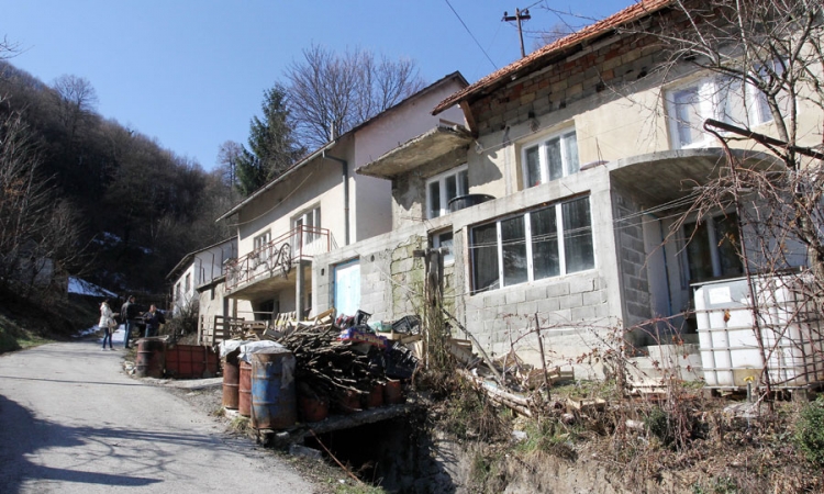 Skoro svaki dan nova klizišta u distriktu