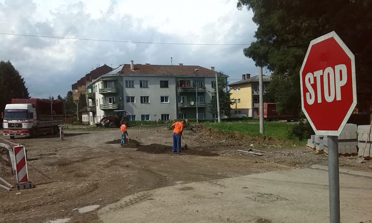 U toku izgradnja kružnog toka