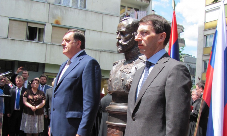 Dodik i Šogolev otkrili spomenik ruskom caru Nikolaju Drugom