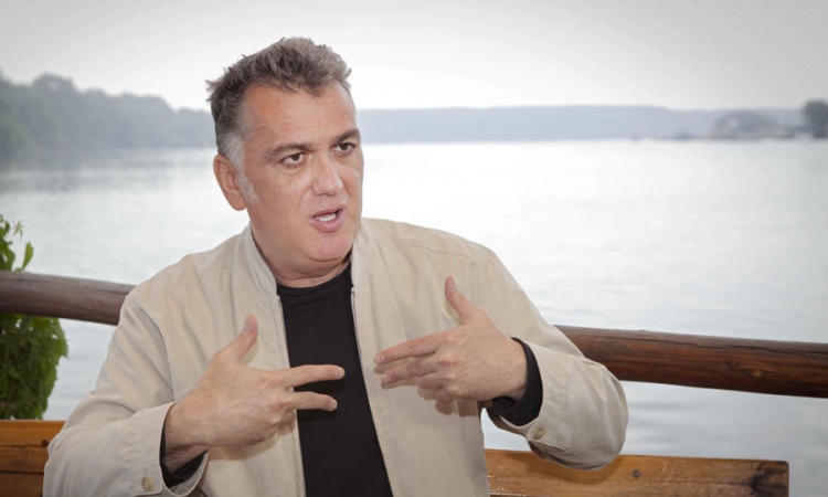 Zoran Kostić Cane: Ljudi su stavili đonove na obraze