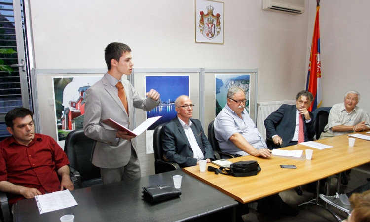 Pokušaj prekrajanja istorije
