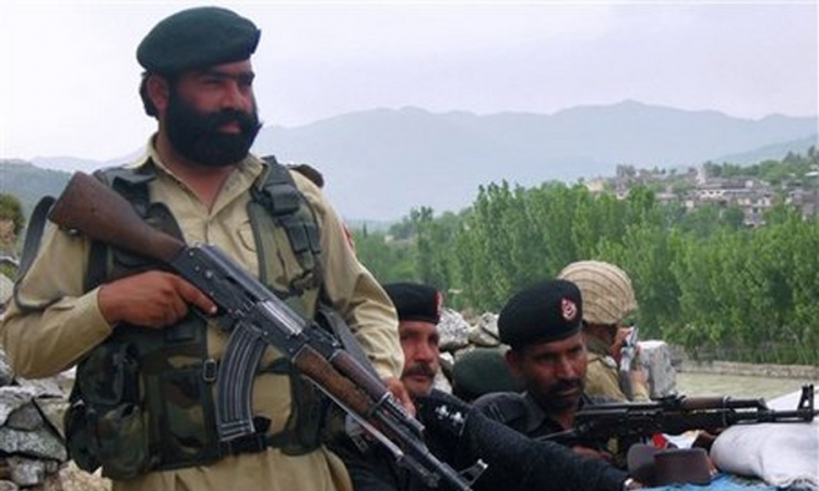 Pakistanska vojska pokrenula kopnenu ofanzivu protiv talibana