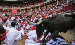 Krvava Pamplona: Bik od 600 kilograma ubo Amerikanca