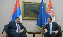 Vučić pozvao Dodika na hitne konsultacije