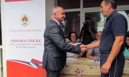 Đokić: Podjela vaučera odgovoran čin Vlade