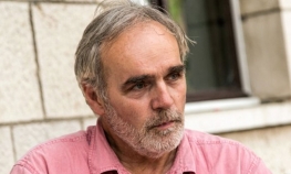 Ćustić: Ljudima treba da ih neko nasmeje