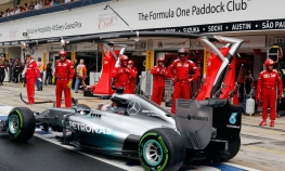 Mercedes ukida timske naredbe?