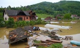 Na čekanju stotine miliona dolara donacija