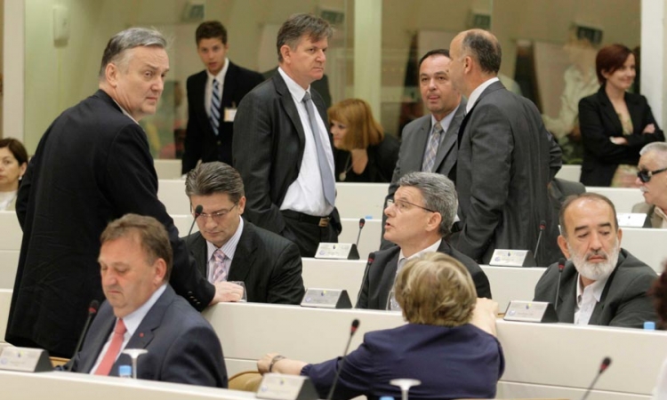 SDP: Zahtjev za Lagumdžijinu smjenu osveta za Radončića
