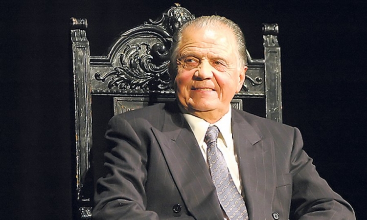Preminuo Bora Todorović