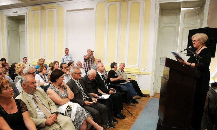 Bogat program "Vezenog mosta"