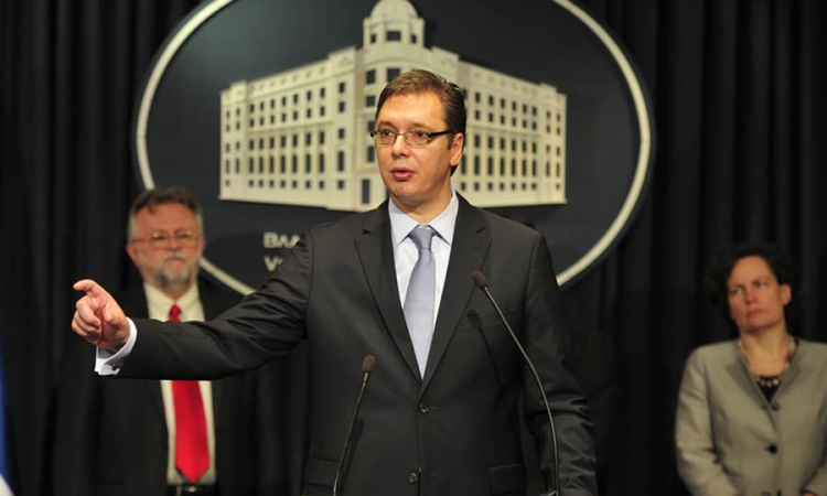 Vučić: Srbija neće bankrotirati