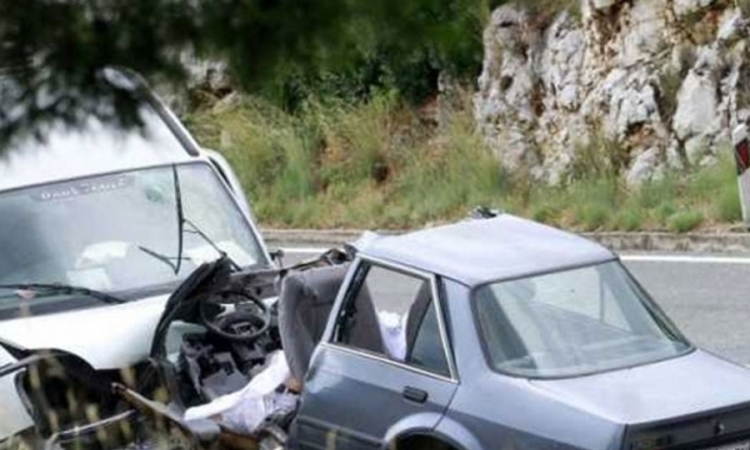 Vraćajući se sa festivala poginuli mladić i djevojka