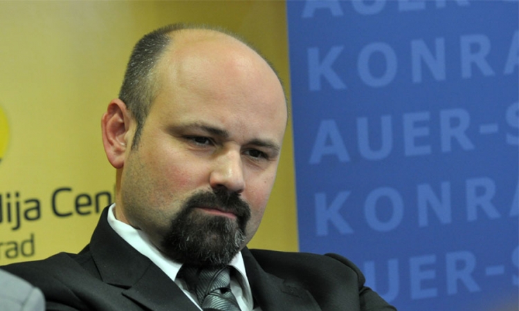 Vekarić: Ćuti se o osnivanju suda za zločine OVK