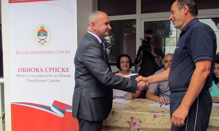 Đokić: Podjela vaučera odgovoran čin Vlade