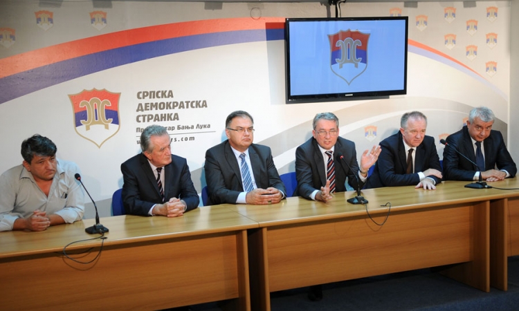 Ivanić posvađao Savez za promjene