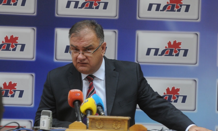 CIK razmatra kandidaturu Ivanića