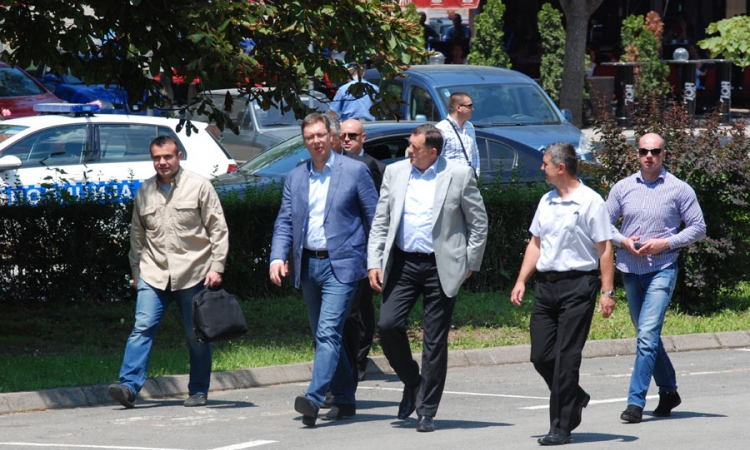 Vučić u Doboju: Srbija i BiH zajedno da traže pomoć