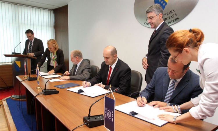 Potpisan protokol o primopredaji opreme vrijedne 100.000 KM