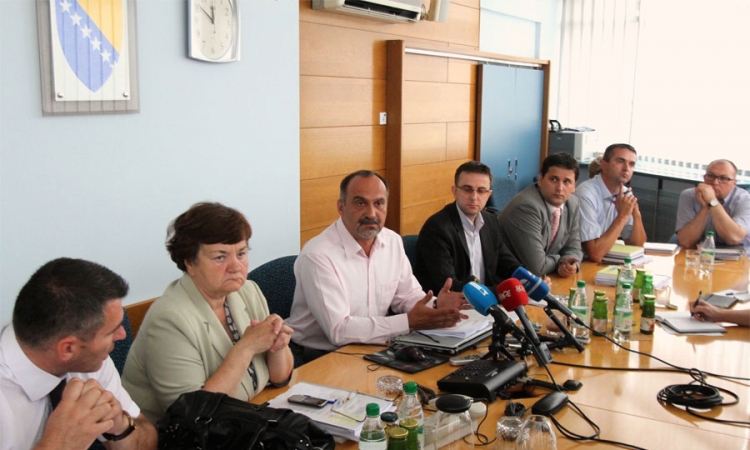 Smijenjen Ramiz Džaferović