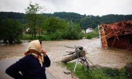 U Janji kod Bijeljine i dalje veliki broj zaplavljenih kuća, Sava u ...