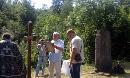 Parastos za 453 Srbina ubijena i bačena u Klečku jamu