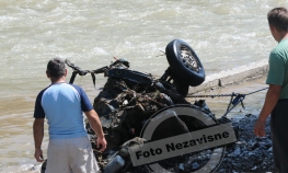 Pronađena olupina, ali ne i vozač