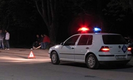 Legao na ulicu pa ga pregazio rođak