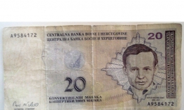 Stavio u promet falsifikovane novčanice od 20 KM