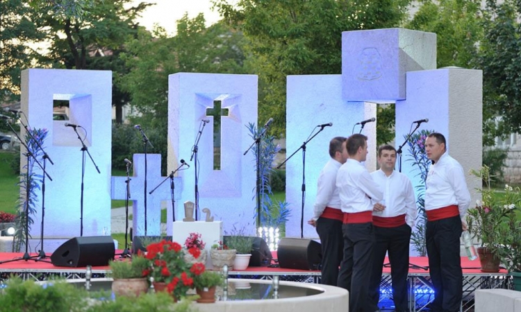 Klapa Kožino osvojila Posuški stećak 
