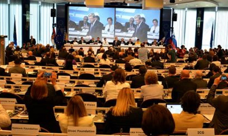 DF: BiH umjesto donacija dobila nove kredite