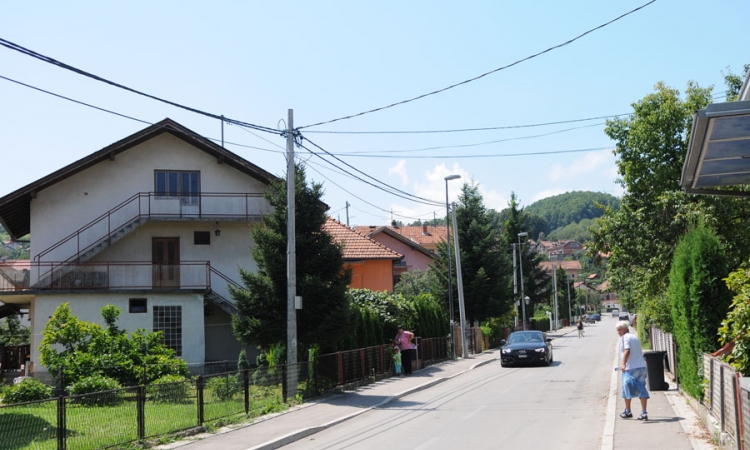 Traže usporivače brzine