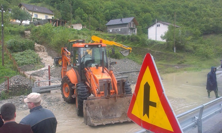 Odroni blokirali put Banjaluka-Čelinac