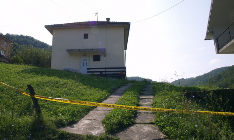 Pronađen mrtav u porodičnoj kući