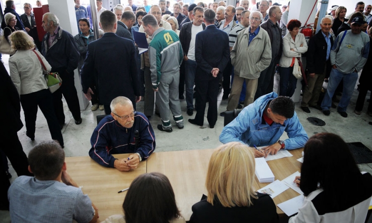 Banke će kreditirati firme u naplati vaučera