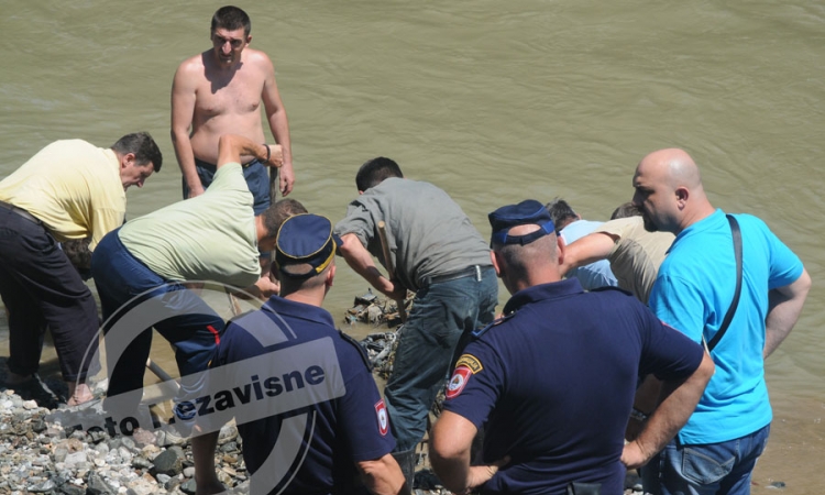 Traje potraga za Darkom Stanojevićem i Goranom Simićem