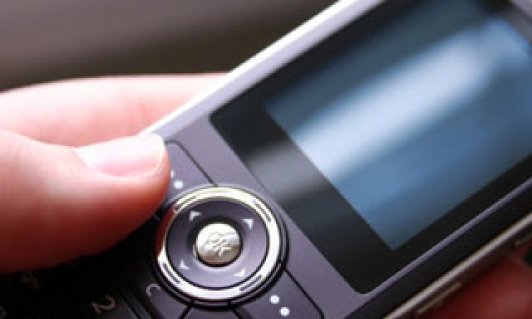 Uznemiravao telefonom policiju i hitnu, pa napao policajca