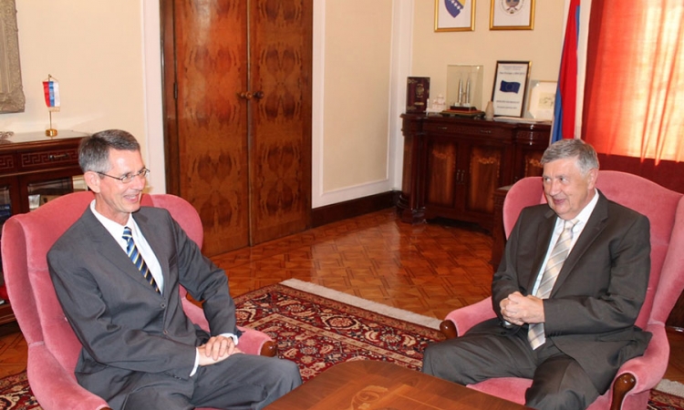 Ambasador Barton u oproštajnoj posjeti Radmanoviću