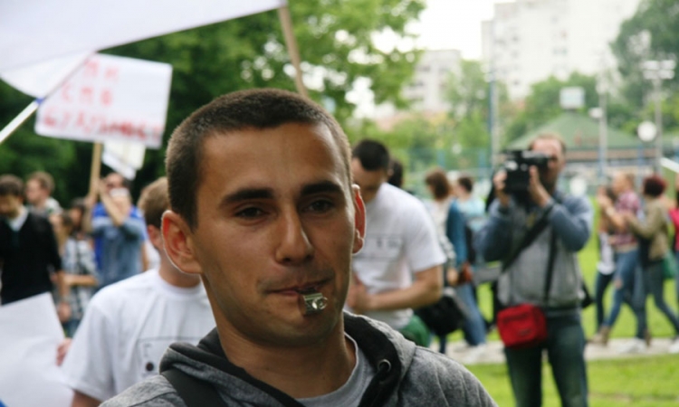 Dronjak priveden zbog  grafita na zgradi SNSD-a