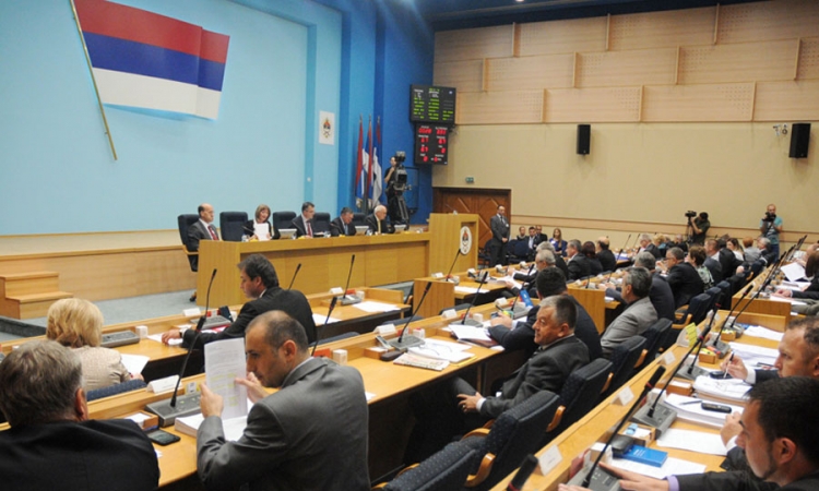 Male stranke mogu  mnogo profitirati