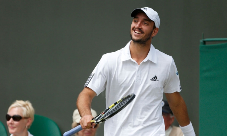 Troicki napada titulu