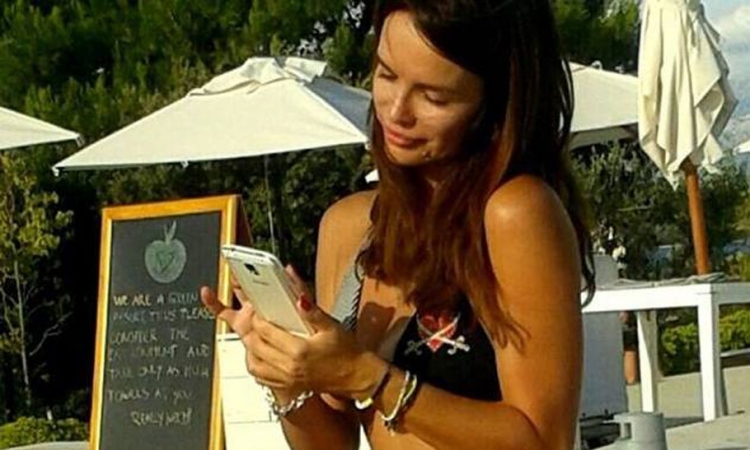Severina i na plaži ne zaboravlja fanove