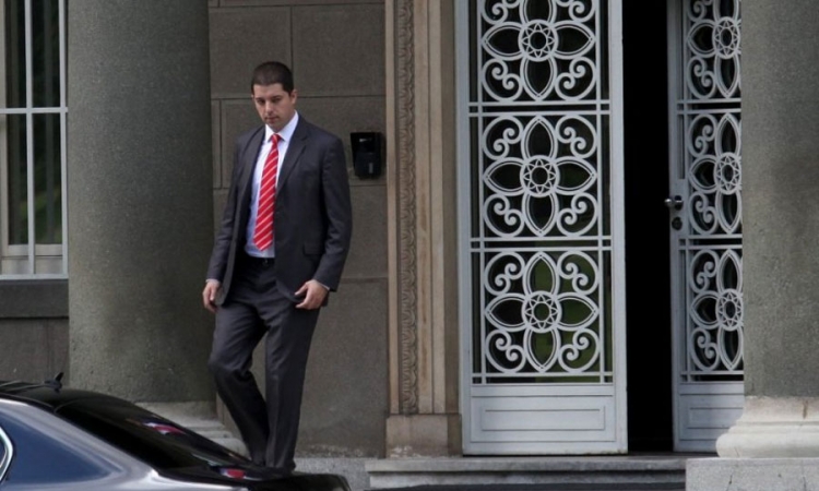 Đurić: Srbija će ostati uz svoj narod