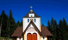 Dragutinova crkva kao Ostrog   