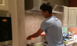 Novak Đoković sa turnira u kuhinju