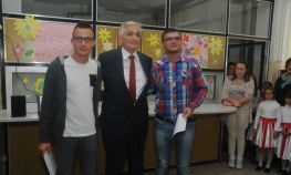 Špirić stipendira studente iz Doma "Rada Vranješević"