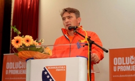 Komšić: Neizlazak na izbore,  glas za one koje ne volite 