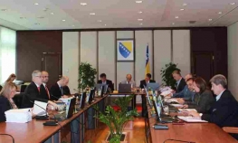 Povećali i broj zaposlenih i troškove za plate i naknade