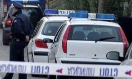 Prijetio policiji automatskom puškom